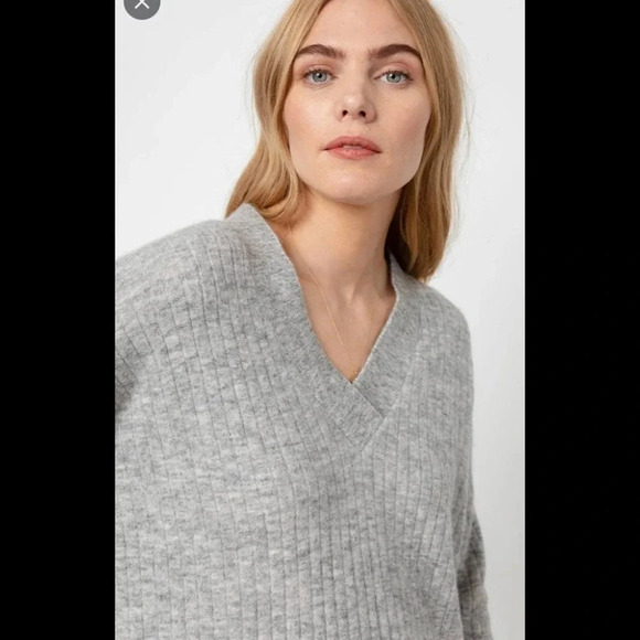 Rails Estelle Heather Grey Mohair & Wool Blend Sweater Size Small - Picture 2 of 8